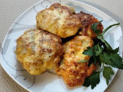 Švelnios albanų kotletai pagrindine nuotrauka