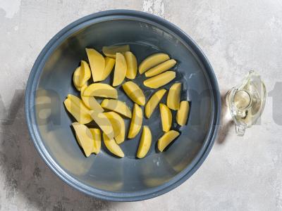 Kepta bulvė lėtoje viryklėje Žingsnis 2