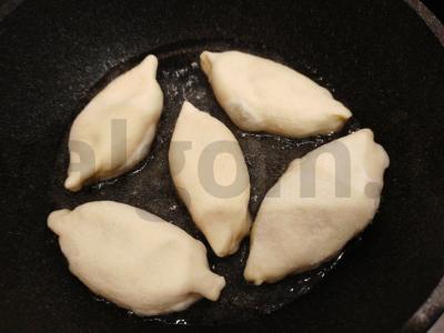 Kepti pyragėliai su bulvėmis Žingsnis 13