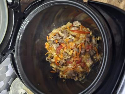 Švelni jautienos ir daržovių padažas lėtoje viryklėje Žingsnis 2