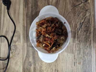 Švelni jautienos ir daržovių padažas lėtoje viryklėje Žingsnis 4