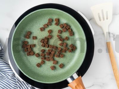 Rūkyto upėtakio salotos Žingsnis 8