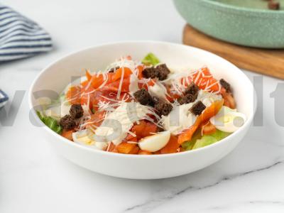 Rūkyto upėtakio salotos Žingsnis 9