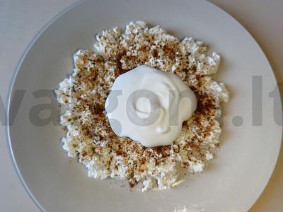 Varškės ir agurkų tostai su prieskoniais Žingsnis 2