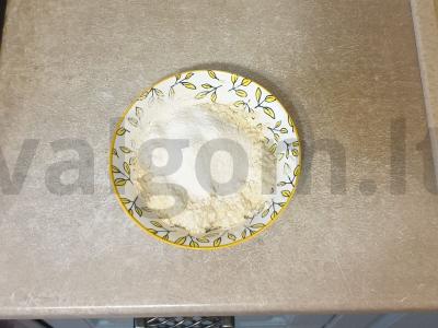 Švelnūs bananiniai varškėčiai Žingsnis 4