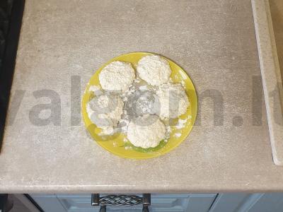 Švelnūs bananiniai varškėčiai Žingsnis 5