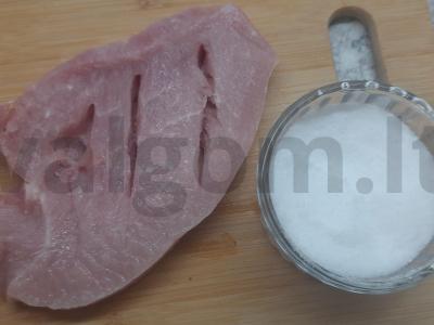 Kepta kalakutienos filė su sūriu Žingsnis 1