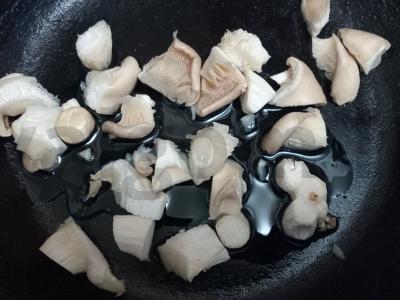 Salotas „Rūkyta lašiša po lapės kailiu“ Žingsnis 4