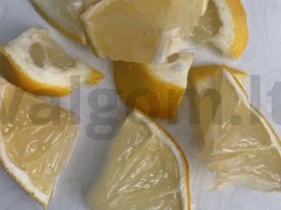 Limonadas su mineraliniu vandeniu ir aviečių uogiene „Avietė“ Žingsnis 1