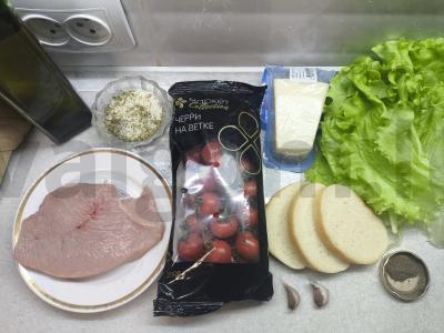 Cezario salotas su kalakutiena ir parmezanu Žingsnis 1