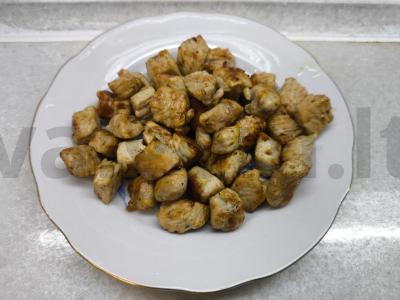 Cezario salotas su kalakutiena ir parmezanu Žingsnis 4