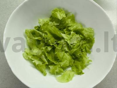 Cezario salotas su kalakutiena ir parmezanu Žingsnis 10