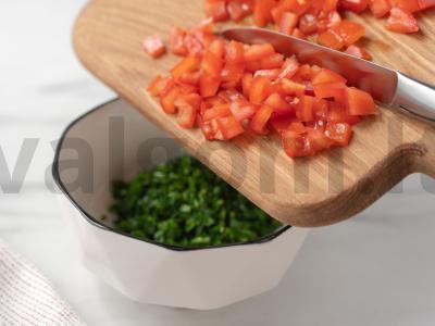 Tabule salotos su bulguru ir kaparėliais Žingsnis 3