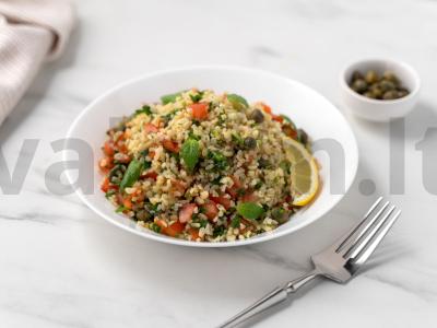 Tabule salotos su bulguru ir kaparėliais pagrindine nuotrauka