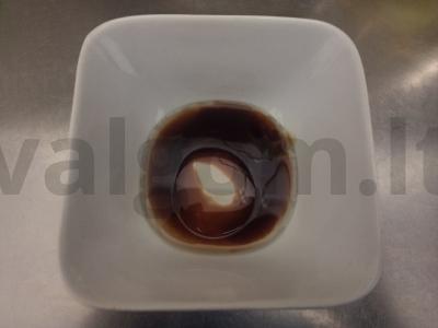 Salotas su vištienos krūtinėle, ryžiais ir agurku Žingsnis 5