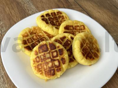 PP varškėčiai iš liesos varškės pagrindine nuotrauka