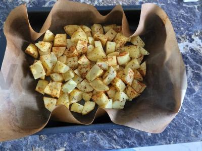 Keptas bulvės prieskoniuose Žingsnis 3