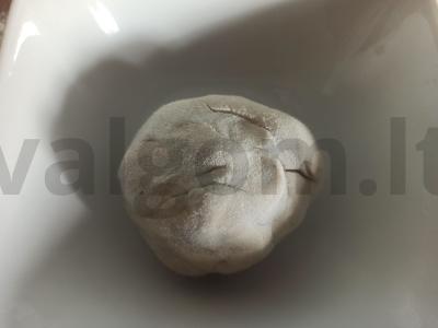 Riešutų ir sūrio įdarytos paplotėliai Žingsnis 1