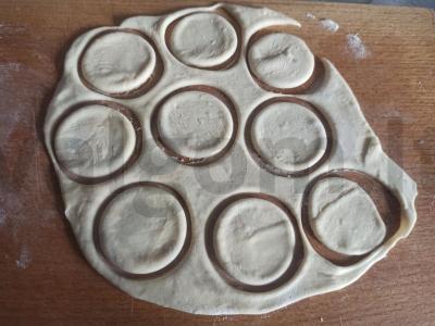 Riešutų ir sūrio įdarytos paplotėliai Žingsnis 2