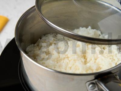 Klampūs ryžių košė vandenyje Žingsnis 3