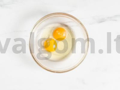 Paprasta varškės apkepas su razinomis Žingsnis 3