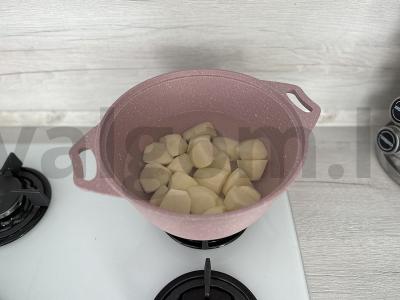 Keptas bulvės su bekonu Žingsnis 1