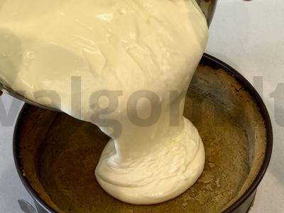 Niujorko sūrio pyragas su varškės sūriu Žingsnis 10