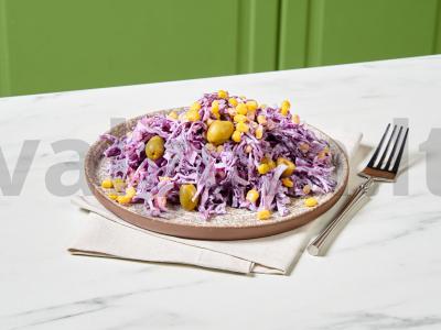 Raudonos kopūstų salotos pagrindine nuotrauka