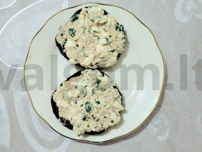 Sveiki sumuštiniai su varškės sūriu ir konservuota tunu Žingsnis 5