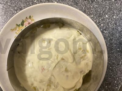 Sluoksniuota salota su kiviais Žingsnis 2