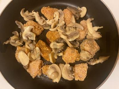 Šiltas salotas „Torensol“ su kalakutiena ir grybais Žingsnis 6