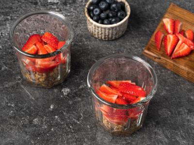 Varškės desertas su uogomis Žingsnis 2