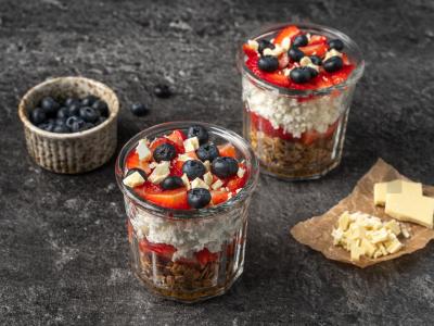 Varškės desertas su uogomis Žingsnis 4