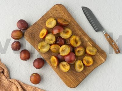 Aštrus padažas su slyvomis Žingsnis 1