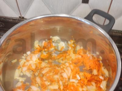 Šči su raudonaisiais pupelėmis Žingsnis 1