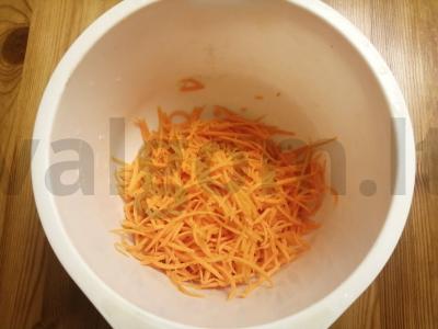 Salotas su žaliais pomidorais Žingsnis 2