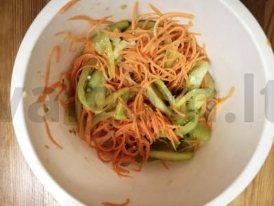 Salotas su žaliais pomidorais Žingsnis 6