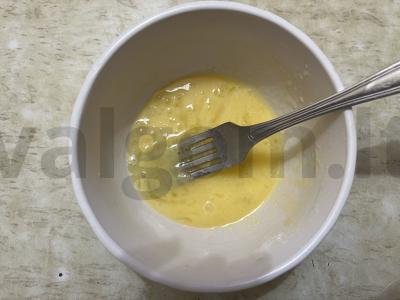 Kvapnūs mini blynai su abrikosų džemo įdaru Žingsnis 3