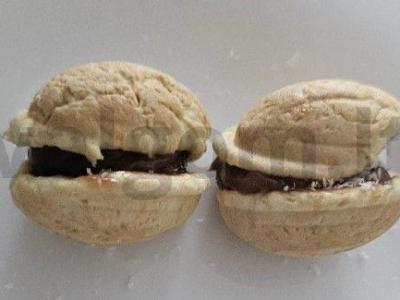 Namų sausainiai „Riešutai“ su kondensuotu pienu ir kokosų drožlėmis Žingsnis 10