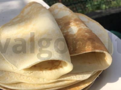 Kokosų blynai pagrindine nuotrauka