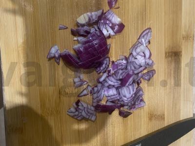 Plovas su vištiena lėtoje viryklėje Žingsnis 2