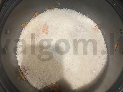 Plovas su vištiena lėtoje viryklėje Žingsnis 5