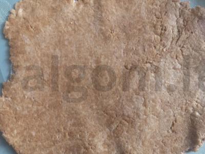 Galetė su slyvomis ant rauginto tešlos ir viso grūdo miltų Žingsnis 3