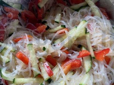 Funchosa su daržovėmis per 20 minučių pagrindine nuotrauka