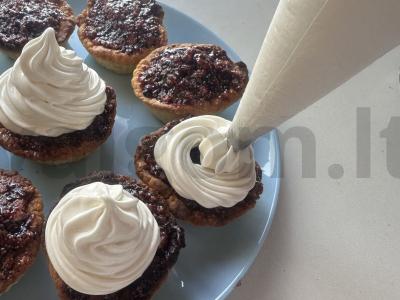 Baltyminiai pyragėliai su įdaru Žingsnis 8