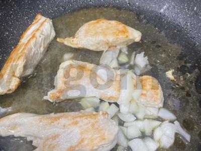 Vištiena su svogūnais „Skani“ Žingsnis 6