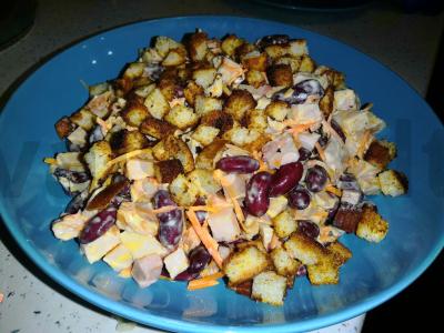 Greitas pupelių salotas pagrindine nuotrauka