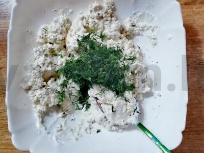 Sūrio salotos su rukola Žingsnis 4