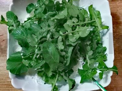 Sūrio salotos su rukola Žingsnis 5