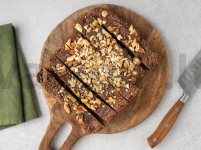 Kakavos ir bananų batonėliai su graikiniais riešutais Žingsnis 6